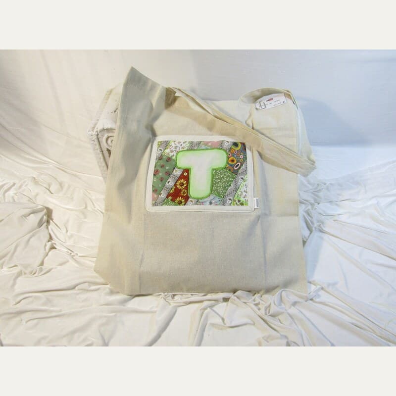 Bolso Tote de Loneta con Inicial «T» en Patchwork Creativo con Bolsillo