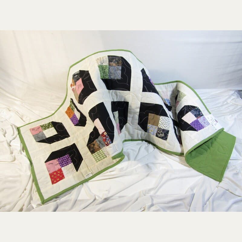 Camino de Mesa Efecto 3D en Blanco, Negro y Verde